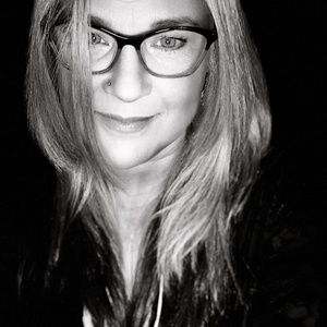 Meet your Posher, Lhay